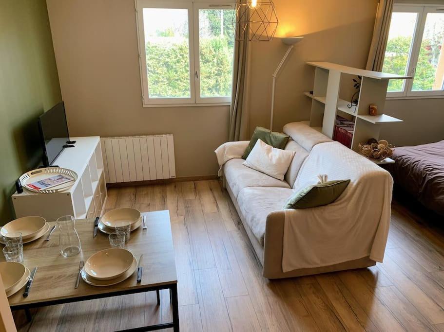 Appartement Cosy Proche Centre ดรากิญญ็อง ภายนอก รูปภาพ