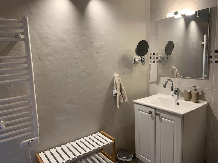 Appartement Cosy Proche Centre ดรากิญญ็อง ภายนอก รูปภาพ